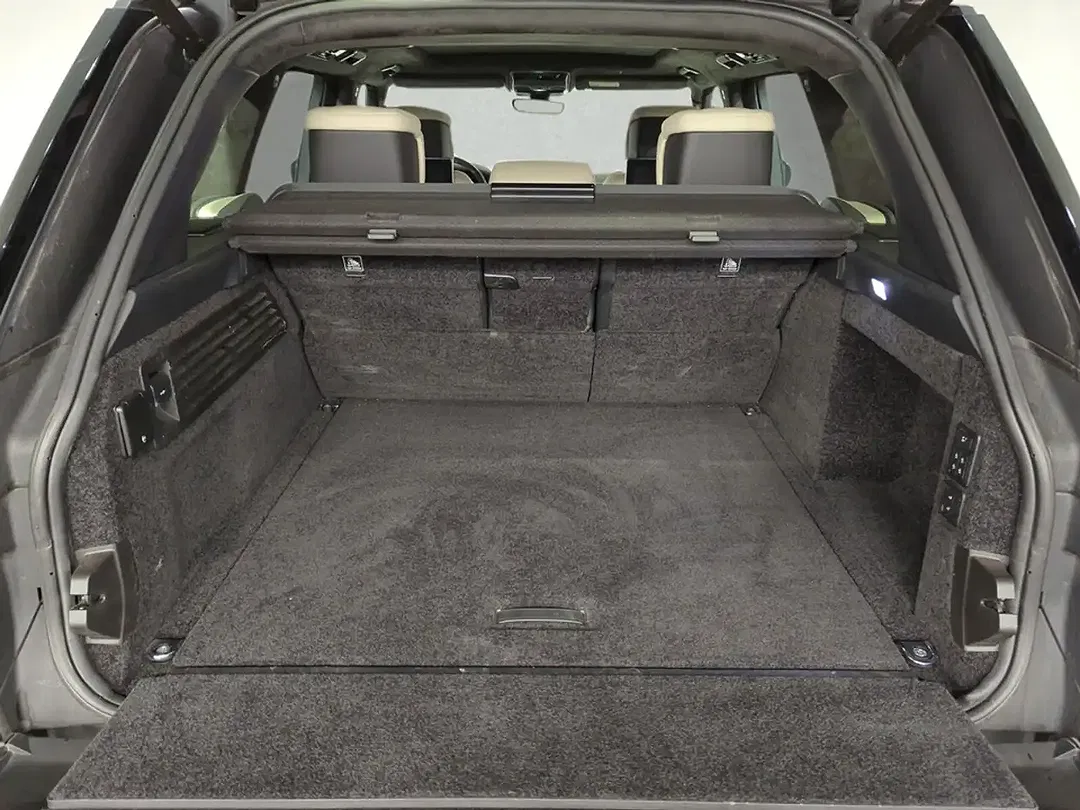 Land Rover Range Rover - Thumbnail 10