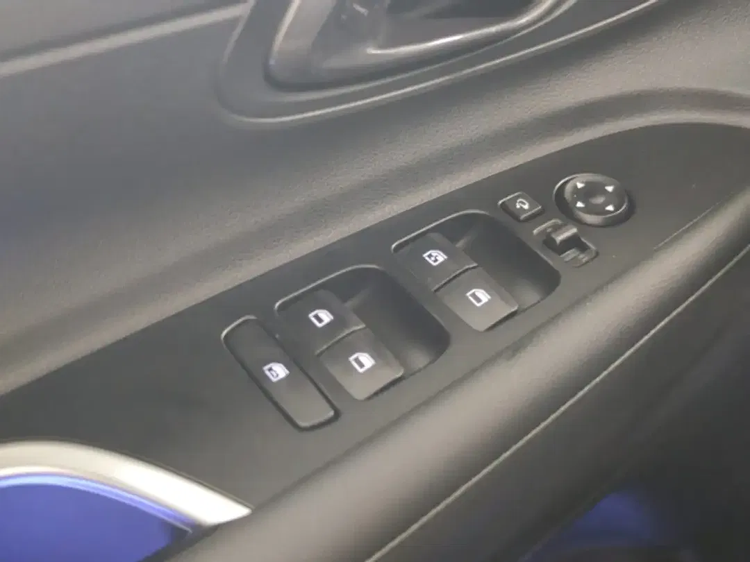 Hyundai i20 - Thumbnail 13