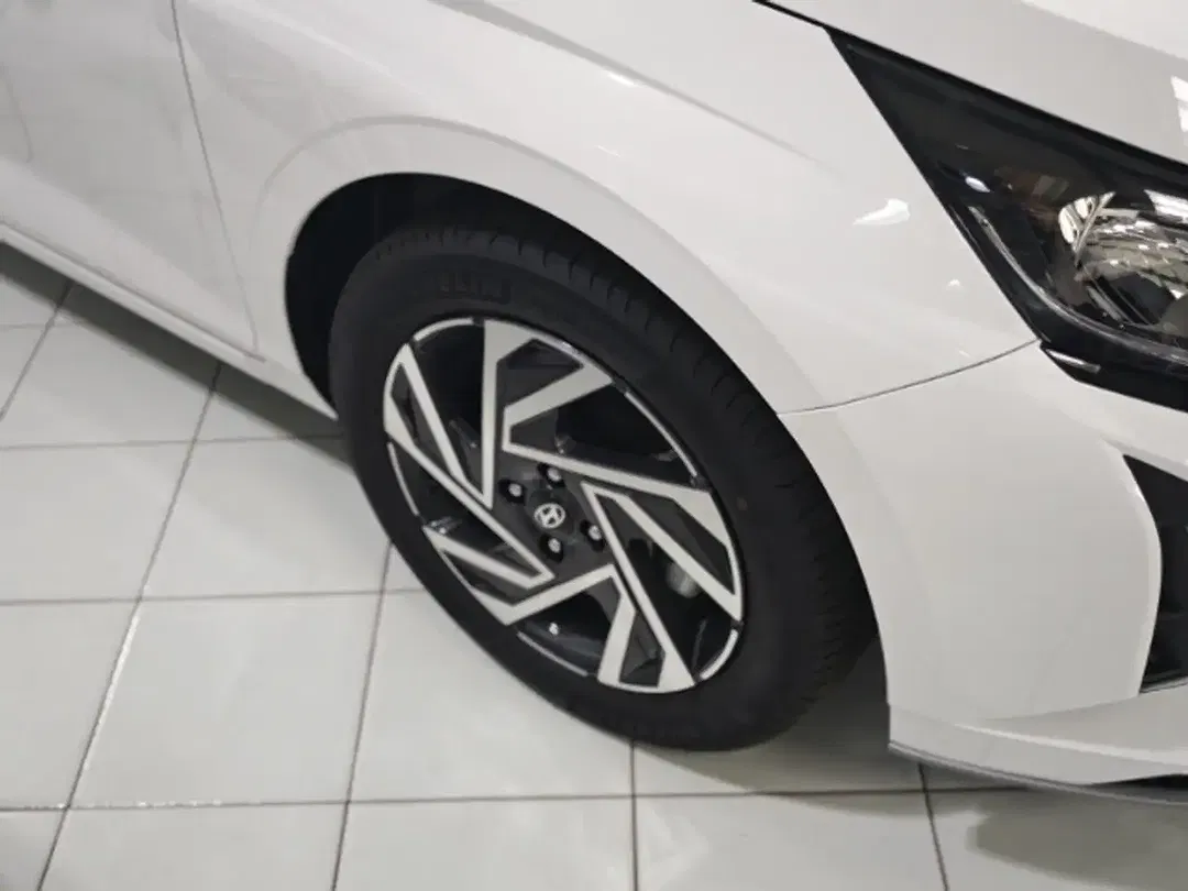 Hyundai i20 - Thumbnail 5