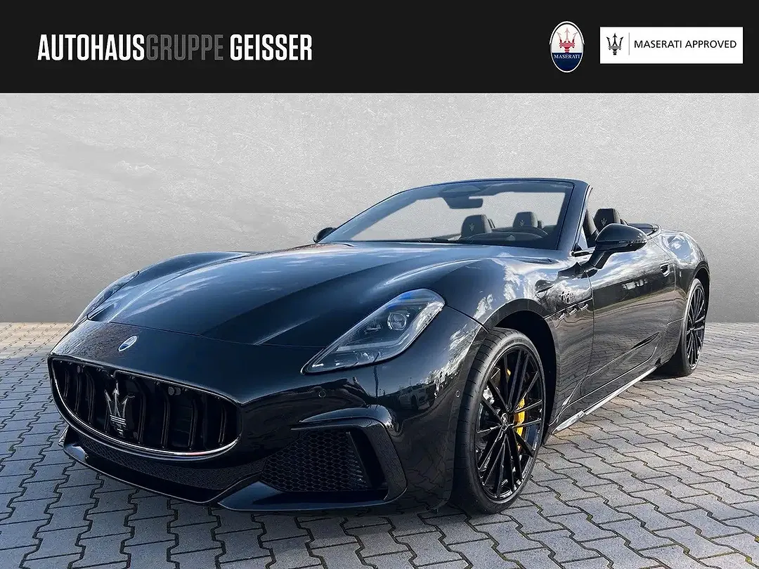 Maserati GranCabrio V6 4x4 Trofeo