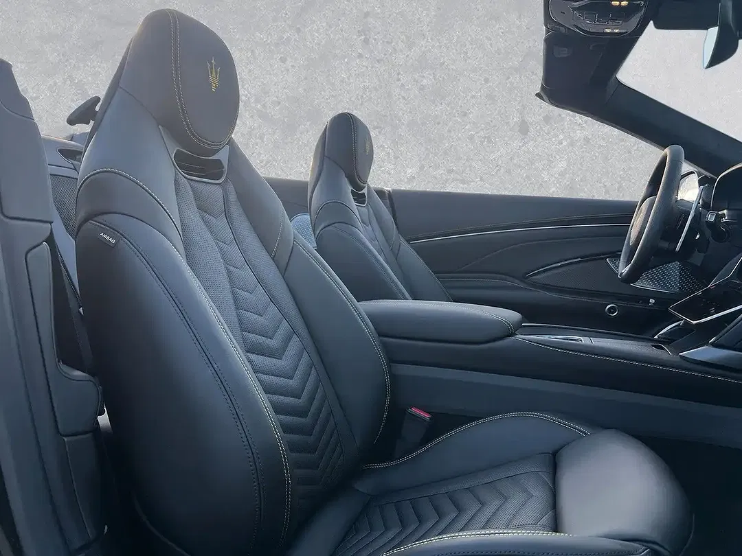 Maserati GranCabrio - Thumbnail 3