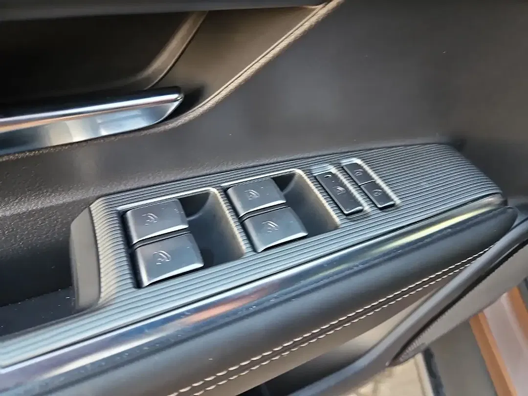 Mazda 6e - Thumbnail 13