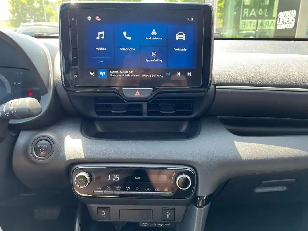 Toyota Yaris - Thumbnail 15