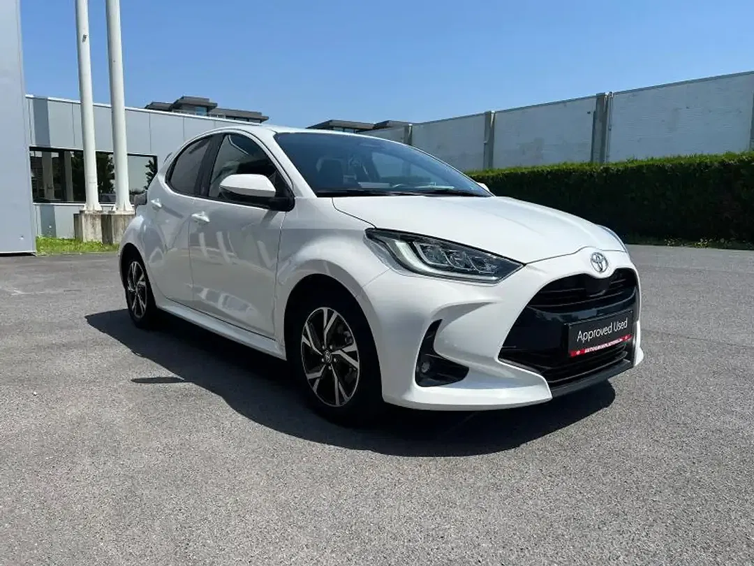 Toyota Yaris - Thumbnail 2