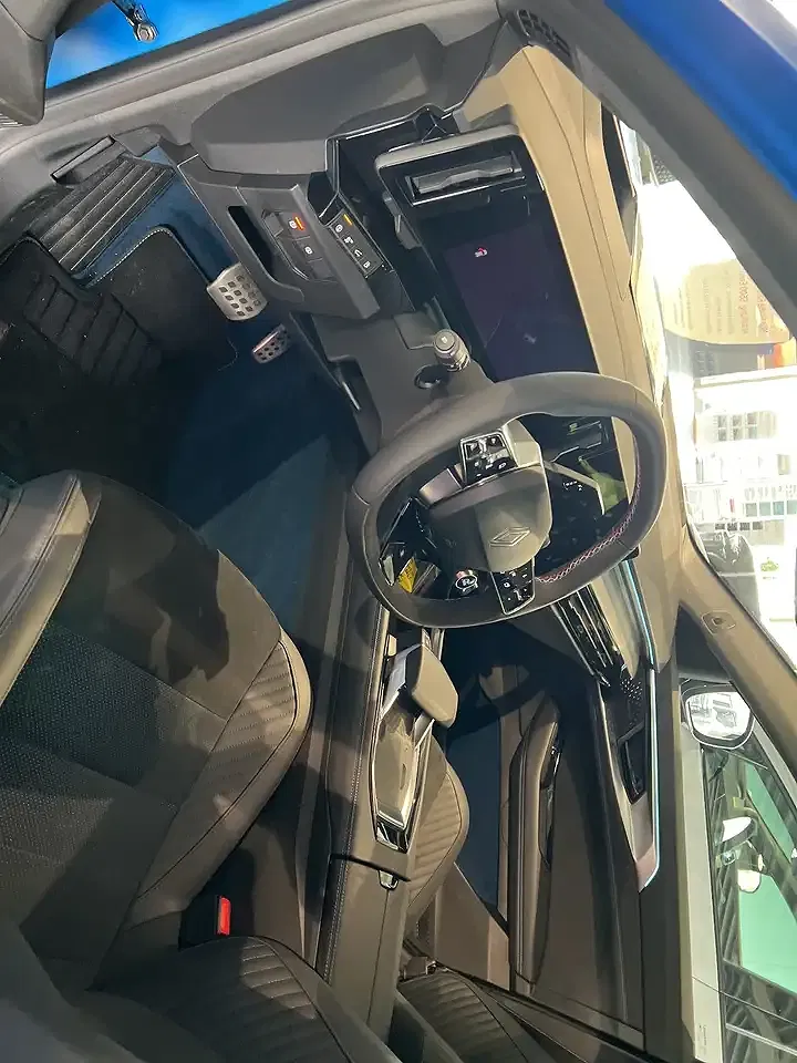 Renault Rafale - Thumbnail 8