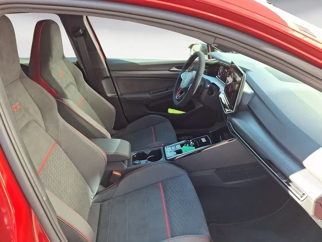 Volkswagen Golf GTI - Thumbnail 8