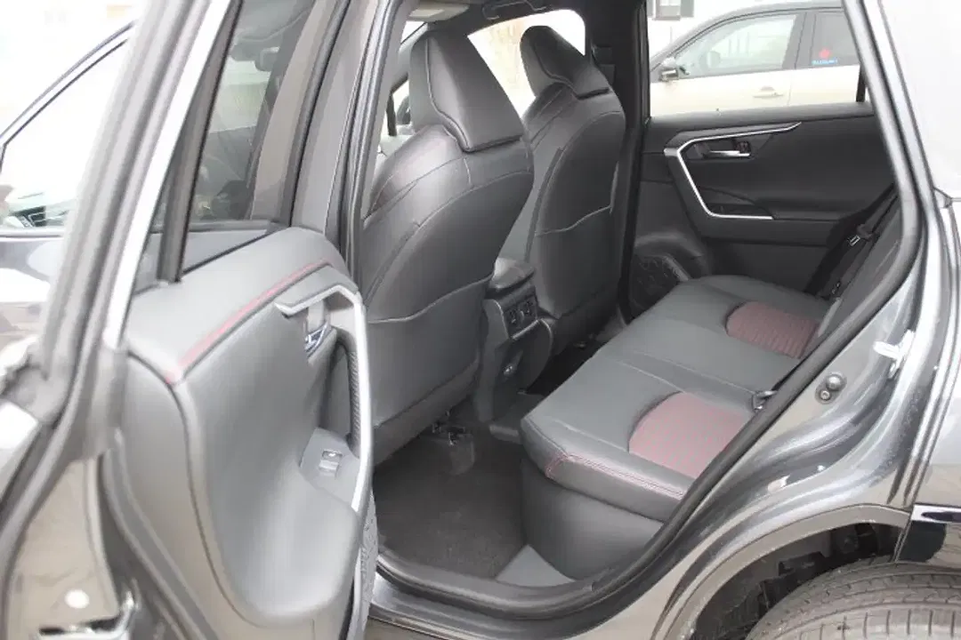 Suzuki Across - Thumbnail 6