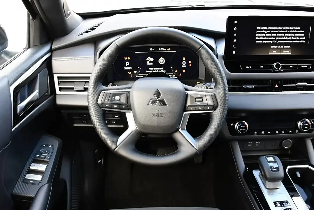Mitsubishi Outlander - Thumbnail 10