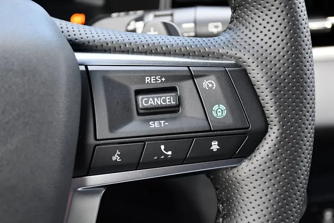 Mitsubishi Outlander - Thumbnail 15