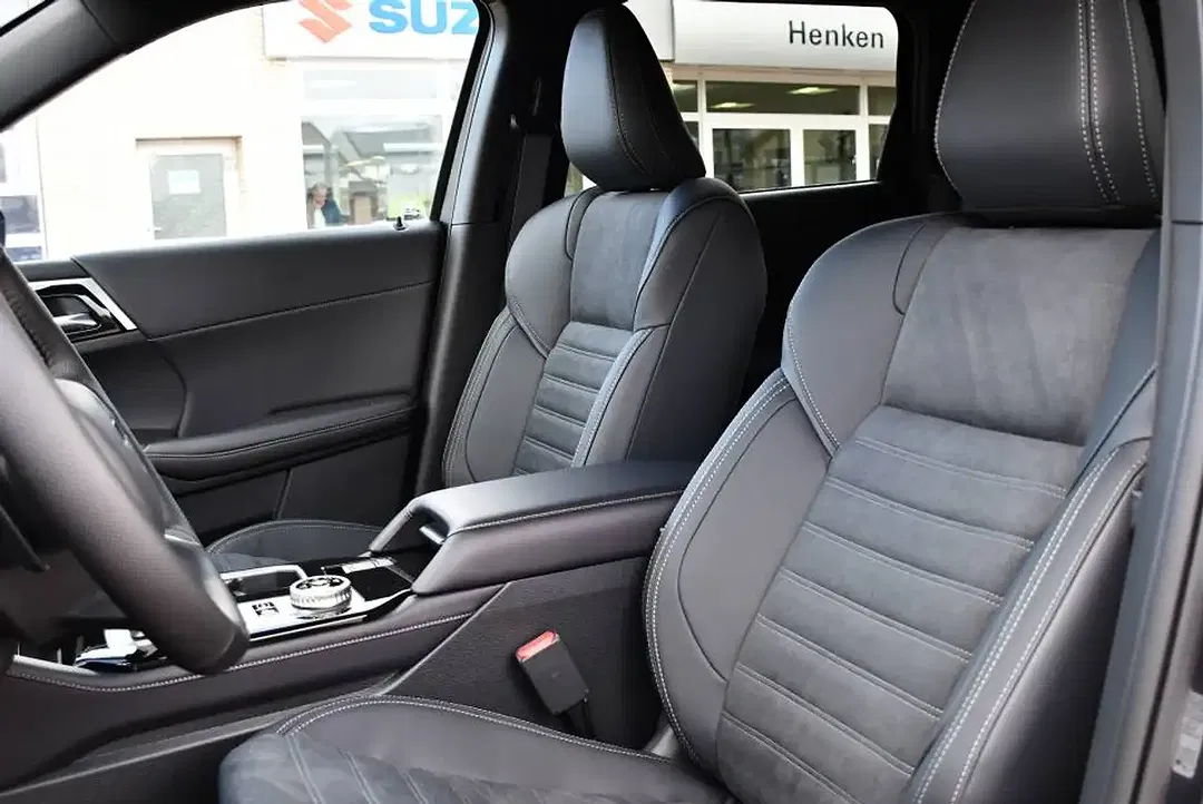 Mitsubishi Outlander - Thumbnail 7