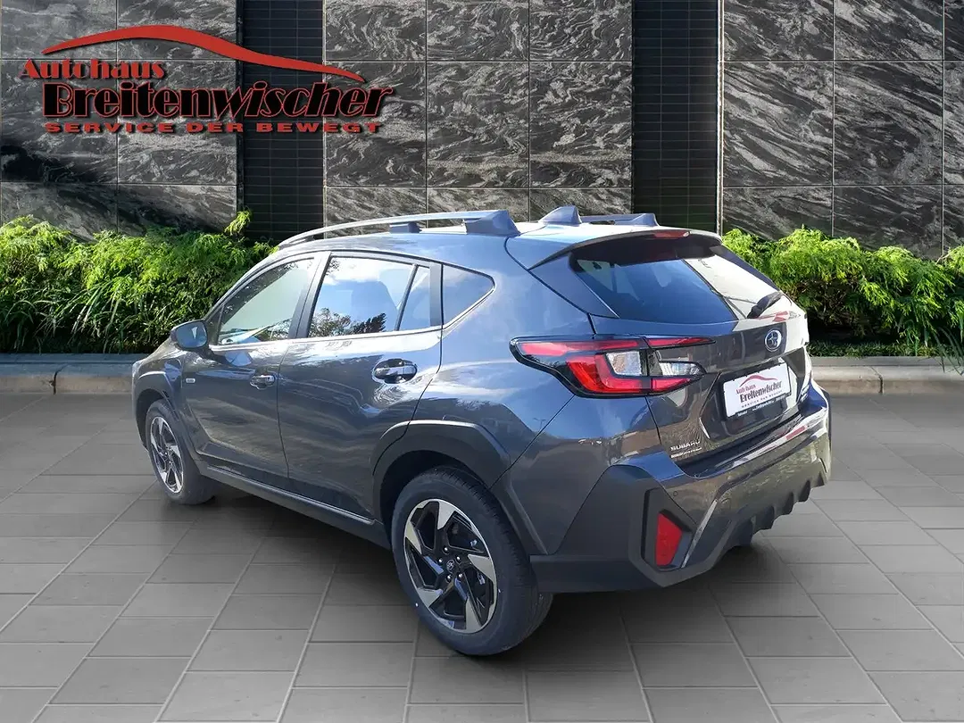 Subaru Crosstrek - Thumbnail 5