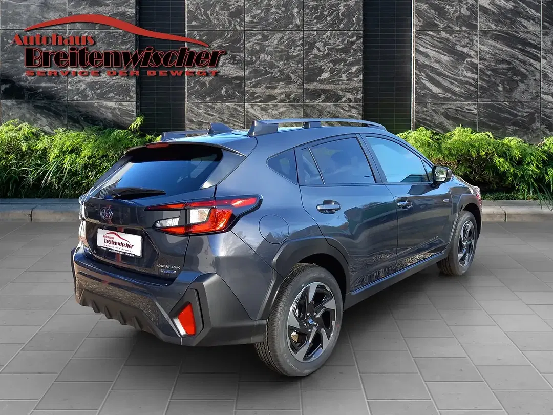 Subaru Crosstrek - Thumbnail 6