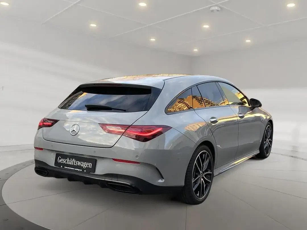 Mercedes-Benz CLA 220 - Thumbnail 2