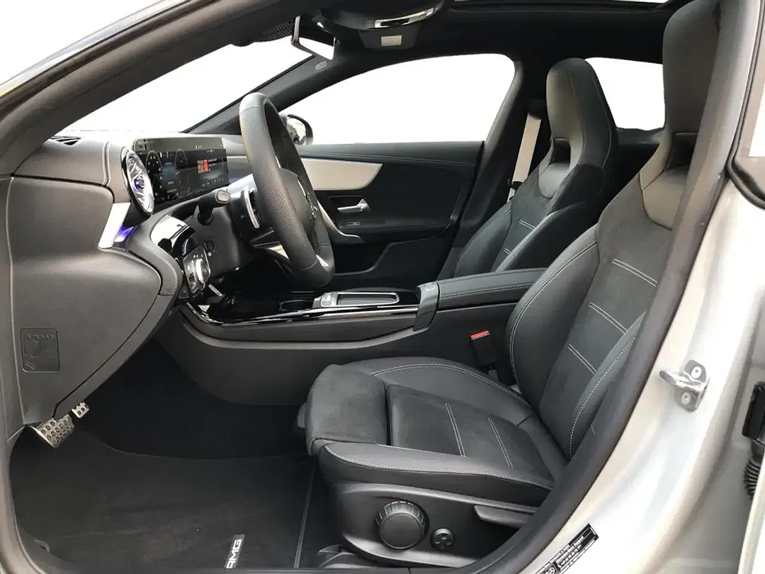 Mercedes-Benz CLA 220 - Thumbnail 5
