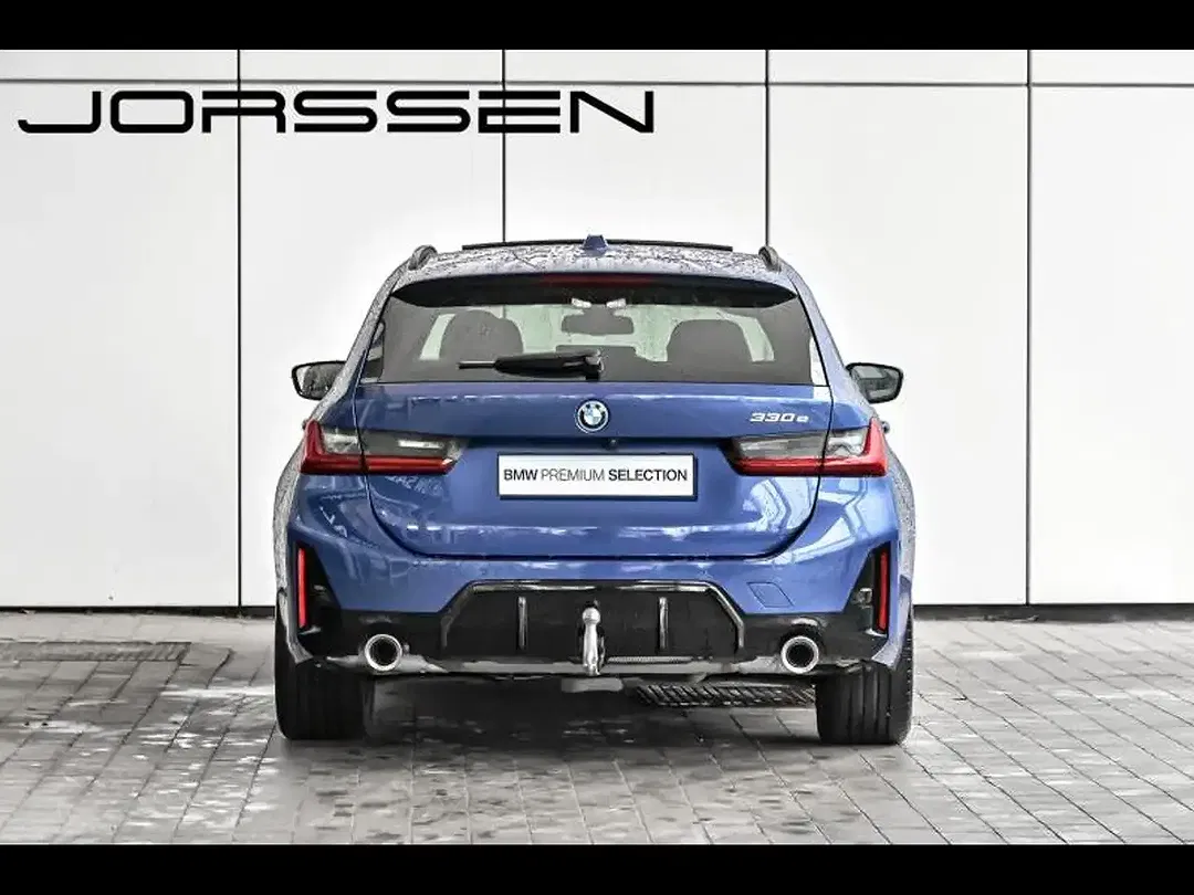 BMW 330 - Thumbnail 4
