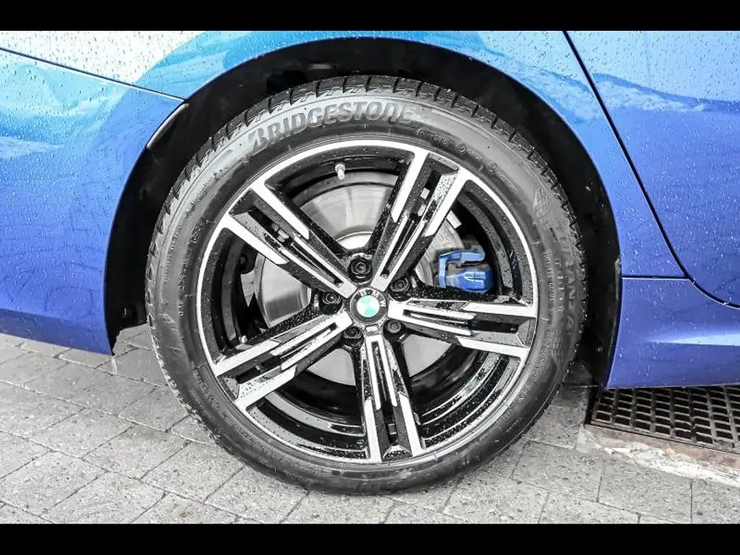BMW 330 - Thumbnail 8