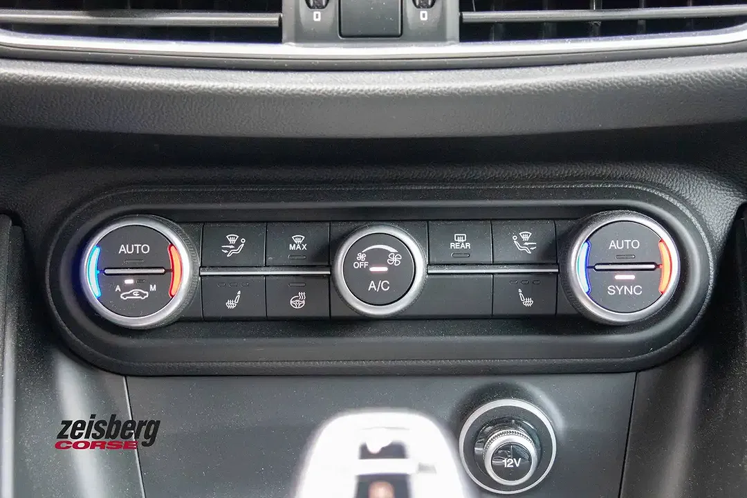 Alfa Romeo Stelvio - Thumbnail 13