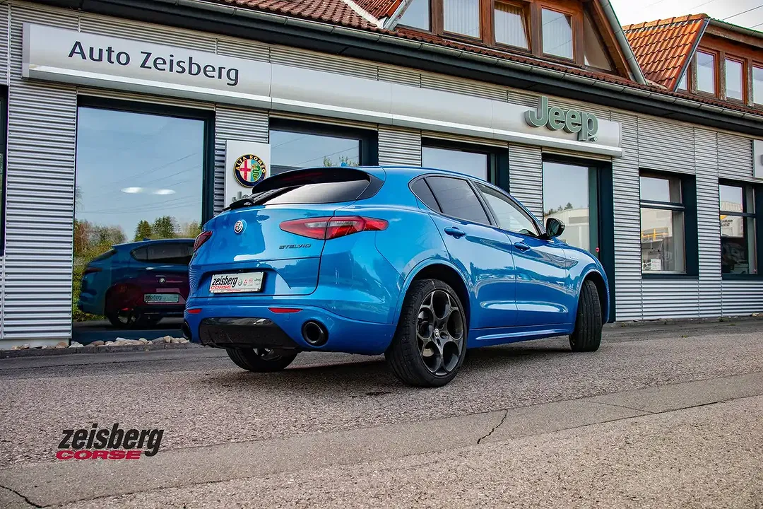 Alfa Romeo Stelvio - Thumbnail 2