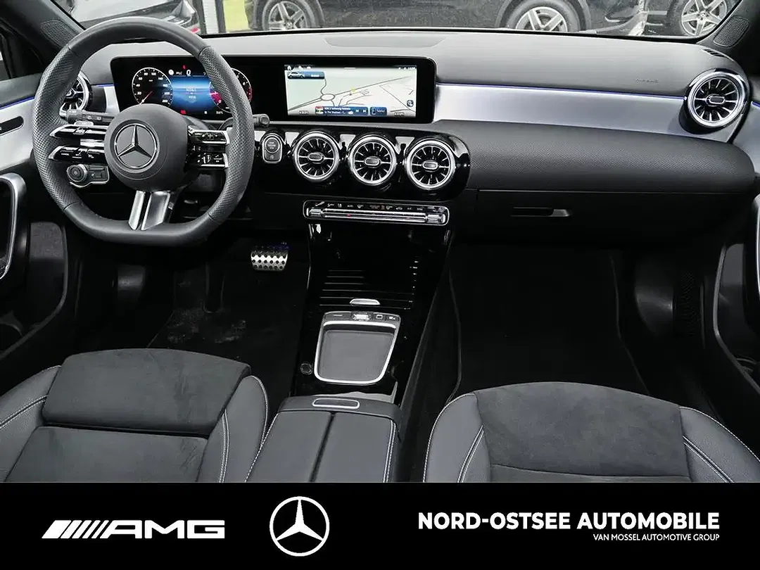 Mercedes-Benz A 200 - Thumbnail 12