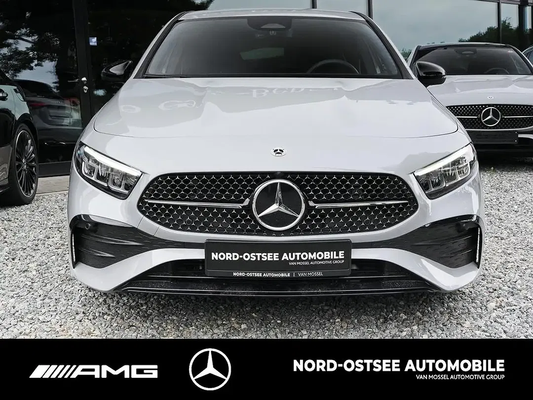 Mercedes-Benz A 200 - Thumbnail 2