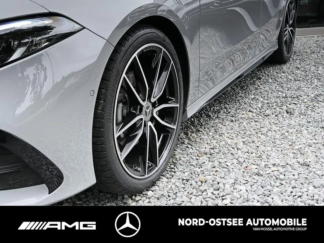Mercedes-Benz A 200 - Thumbnail 5