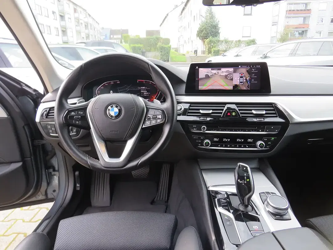 BMW 520 - Thumbnail 11