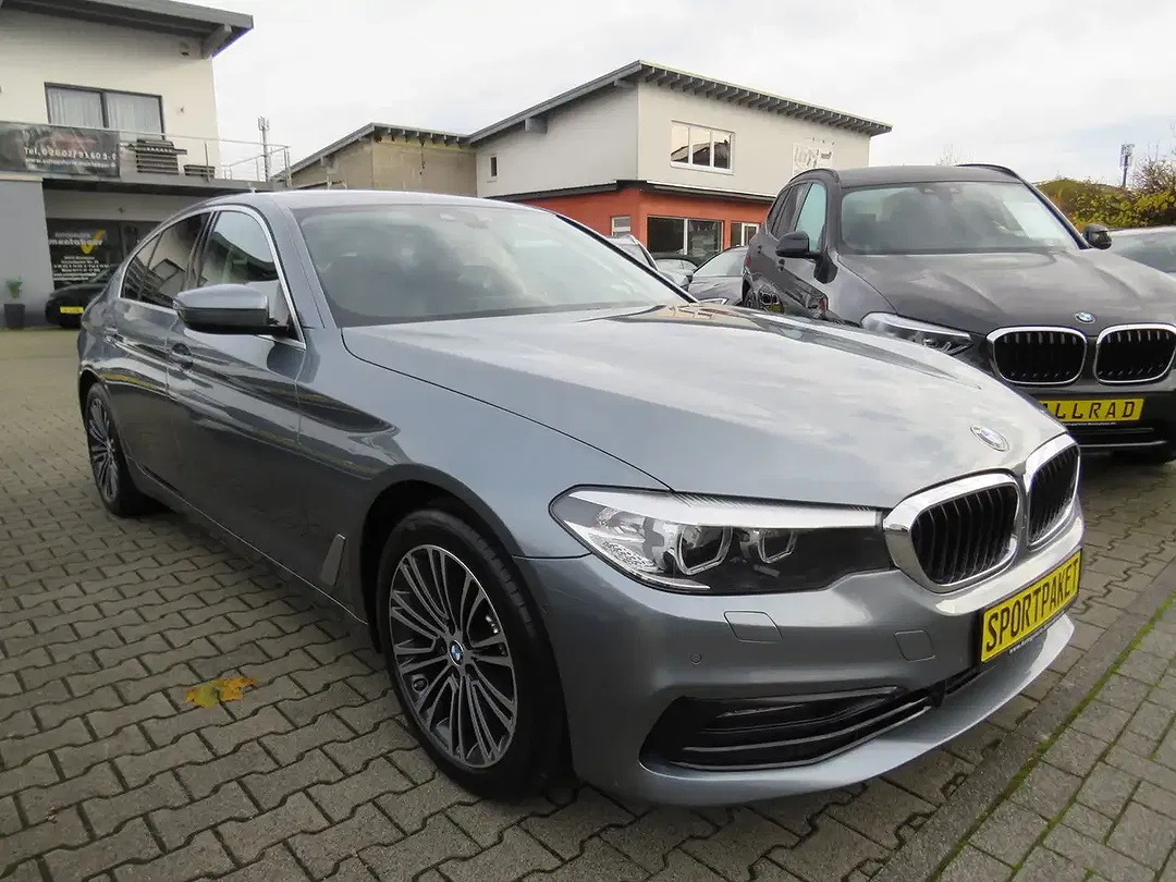 BMW 520 - Thumbnail 3