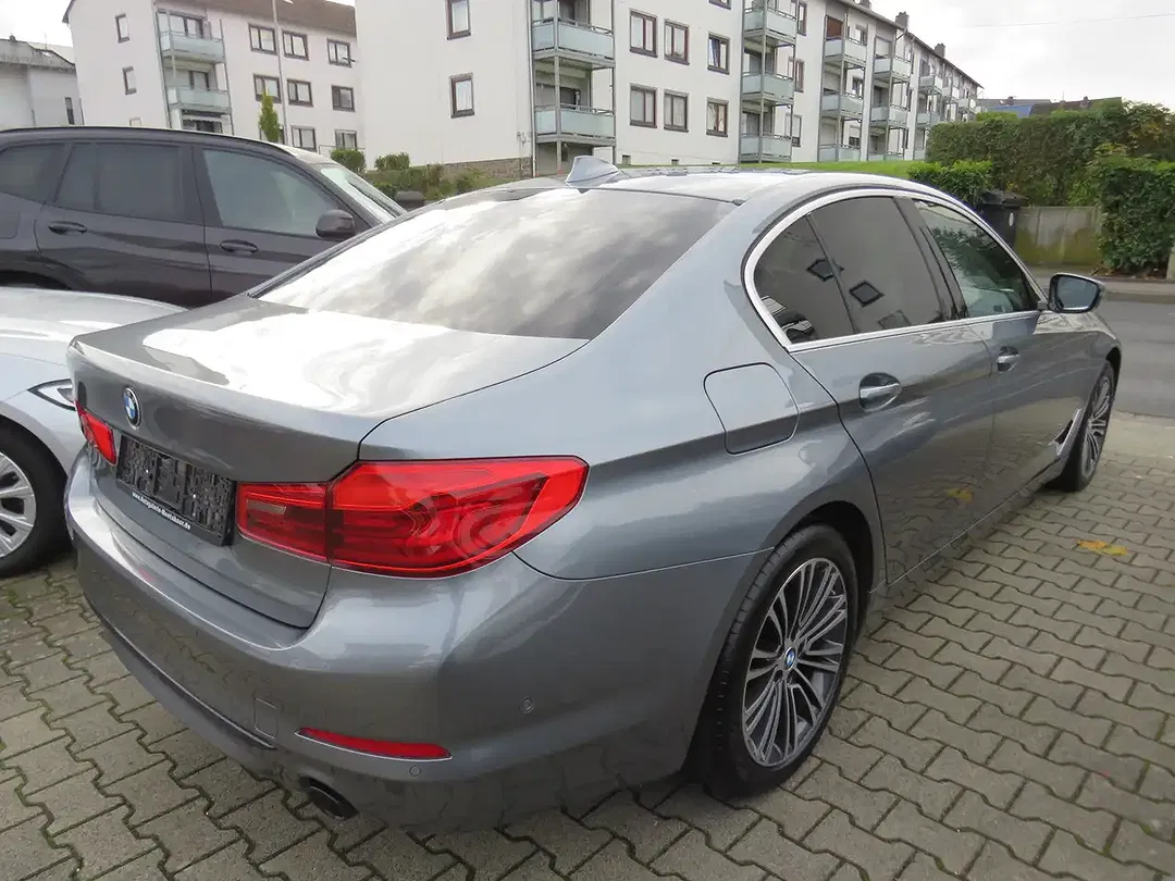 BMW 520 - Thumbnail 6