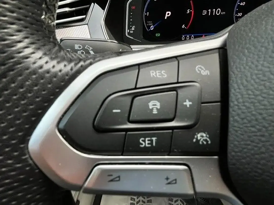 Volkswagen Passat Alltrack - Thumbnail 12