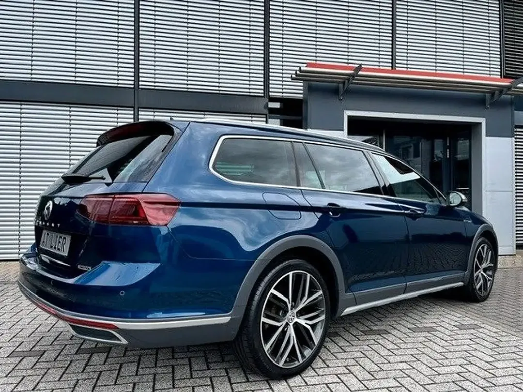 Volkswagen Passat Alltrack - Thumbnail 2