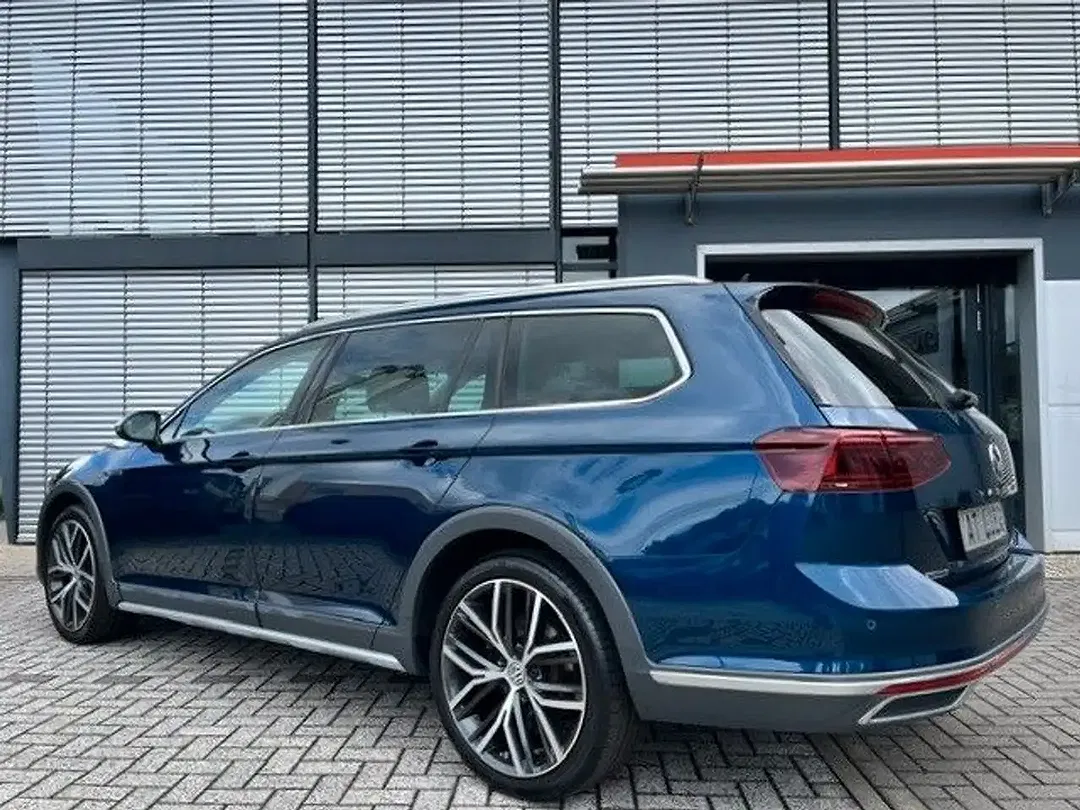 Volkswagen Passat Alltrack - Thumbnail 6