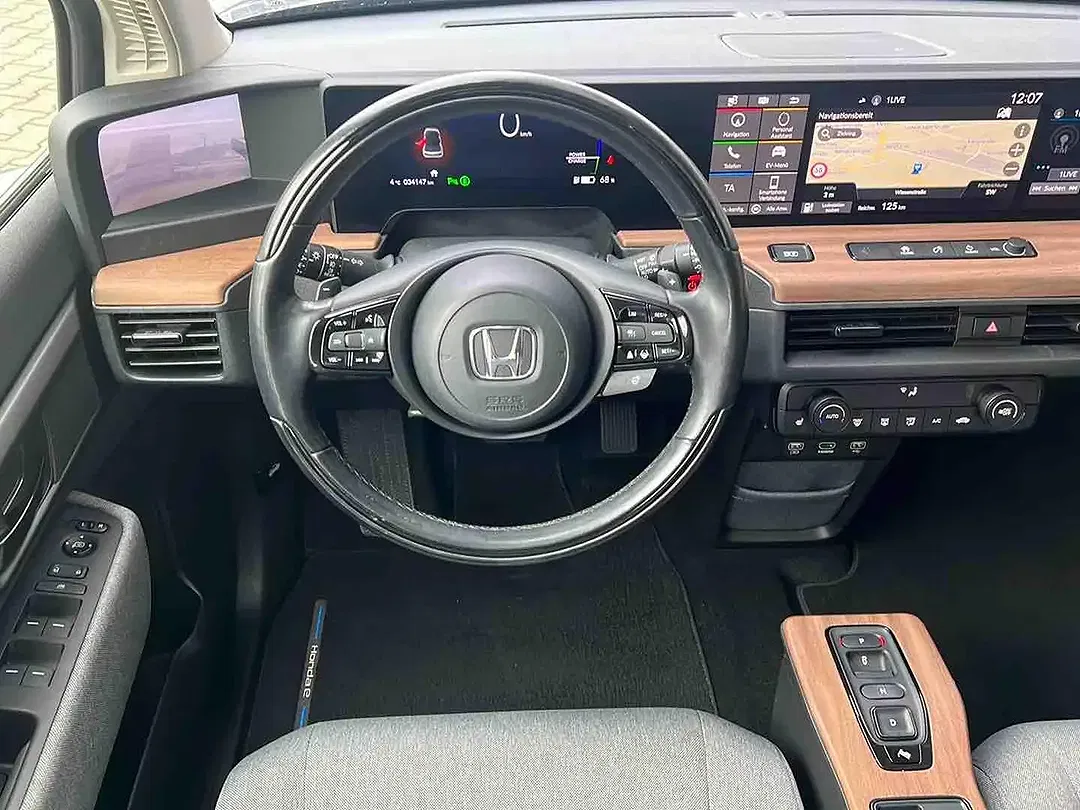 Honda e - Thumbnail 6
