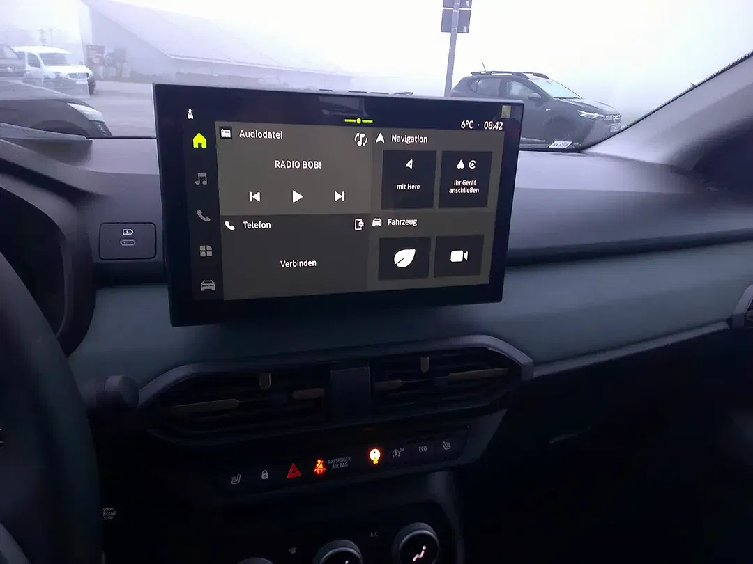 Dacia Sandero - Thumbnail 13