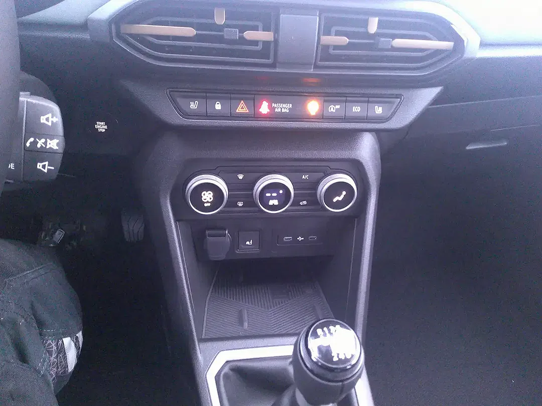 Dacia Sandero - Thumbnail 14