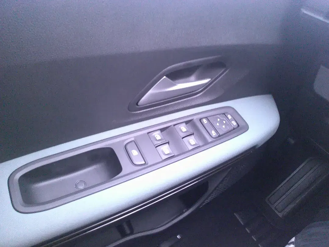 Dacia Sandero - Thumbnail 15