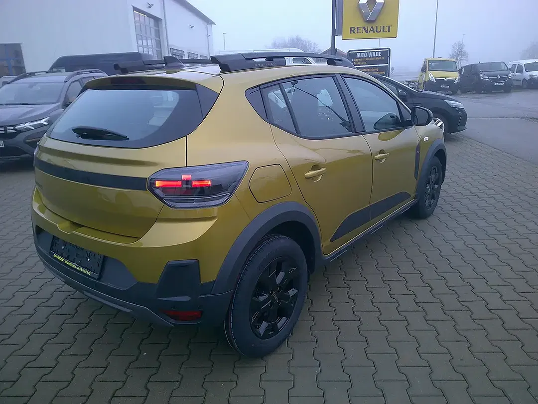 Dacia Sandero - Thumbnail 3