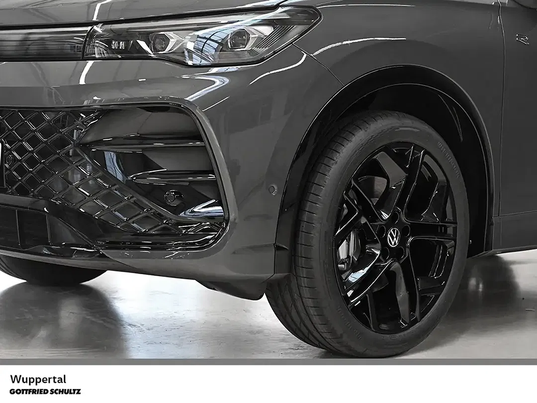 Volkswagen Tiguan - Thumbnail 6