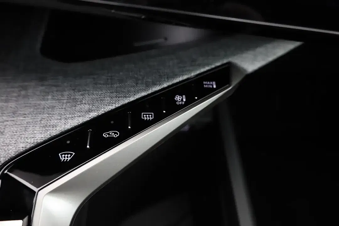 Peugeot 3008 - Thumbnail 12