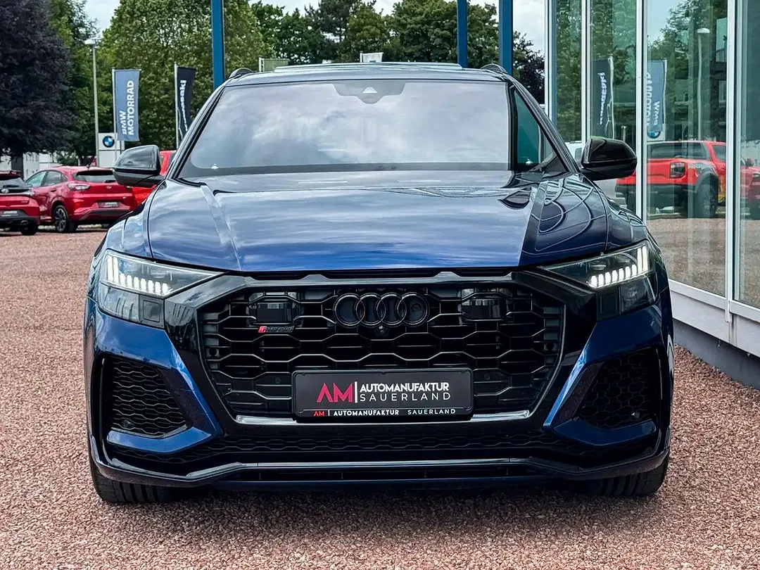 Audi RS Q8 - Thumbnail 2