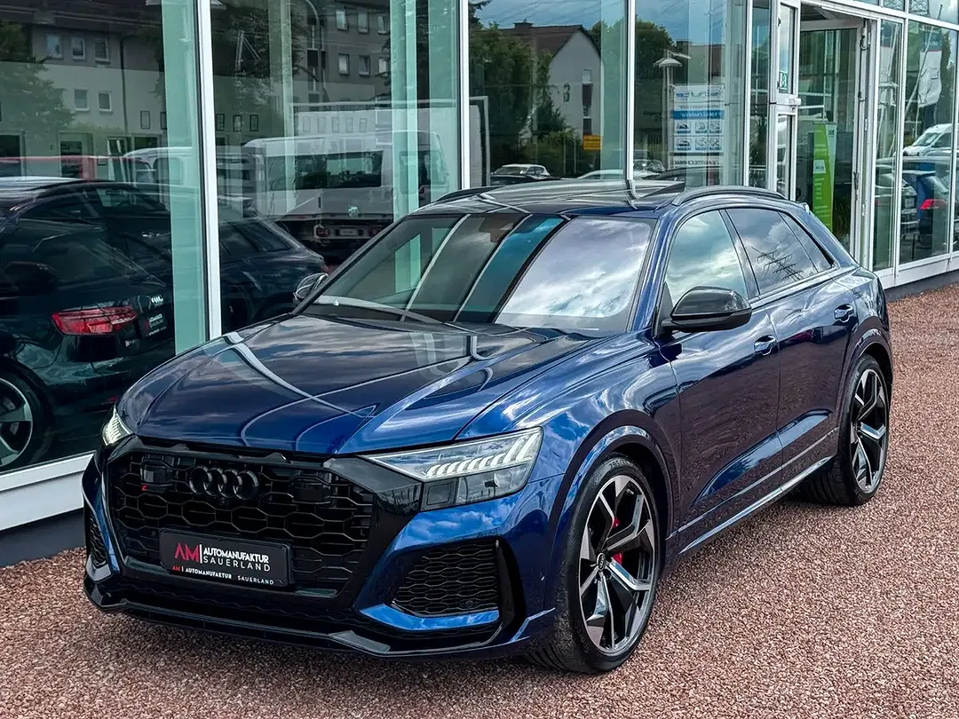 Audi RS Q8 - Thumbnail 4
