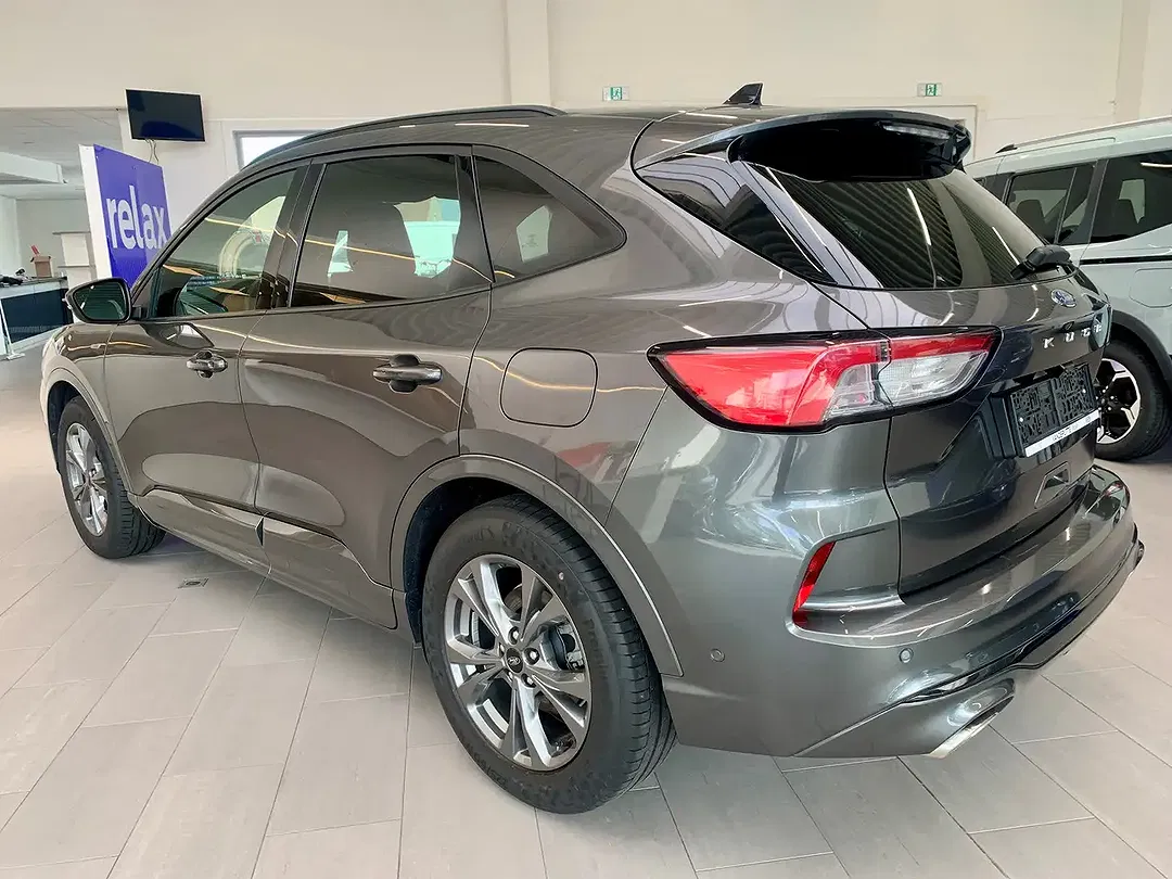 Ford Kuga - Thumbnail 4