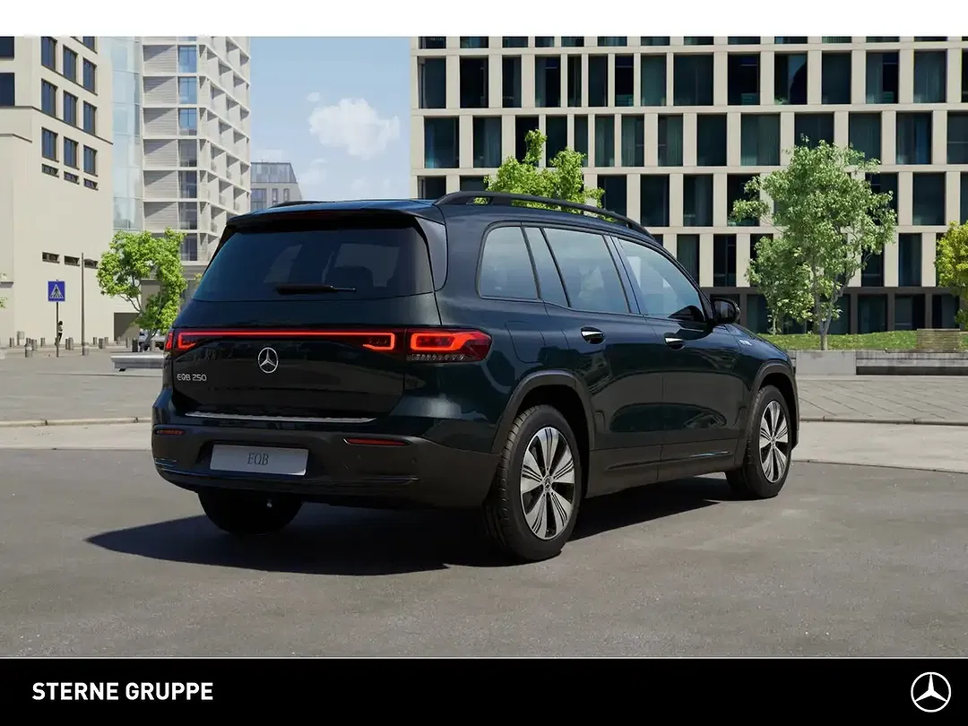 Mercedes-Benz EQB 250 - Thumbnail 3