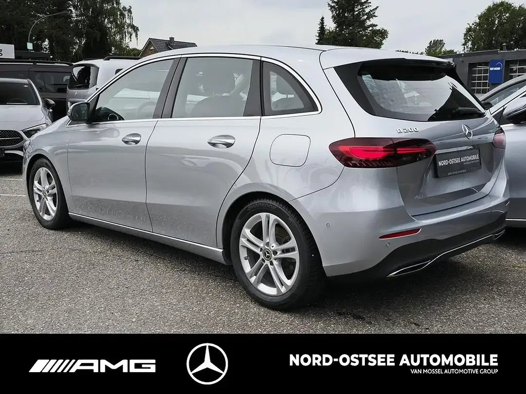 Mercedes-Benz B 200 - Thumbnail 4