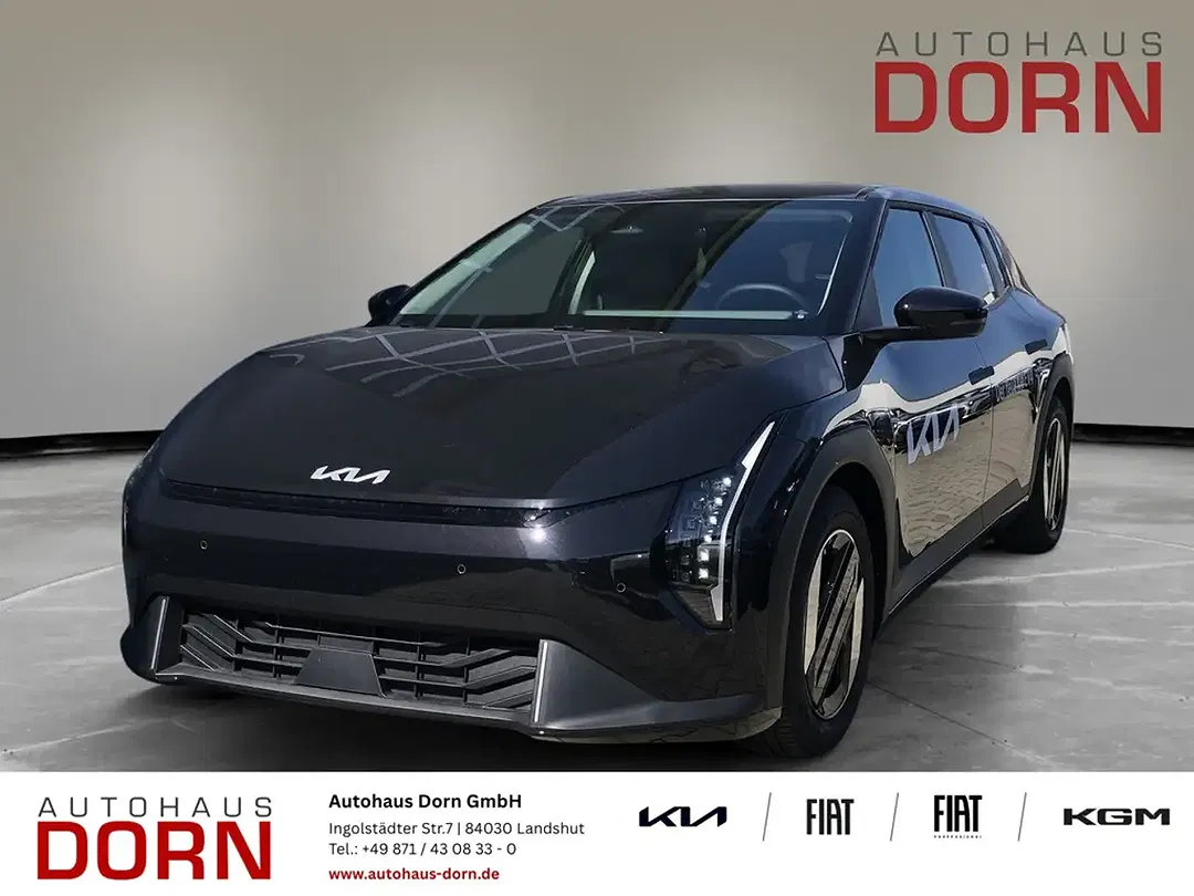 Kia EV4 - Thumbnail 1