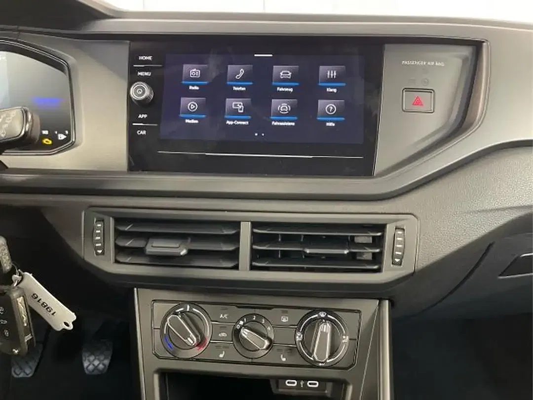 Volkswagen Polo - Thumbnail 7