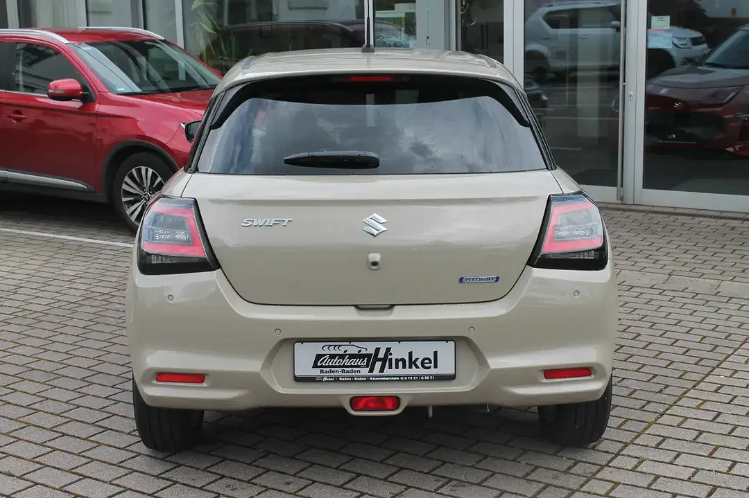 Suzuki Swift - Thumbnail 3