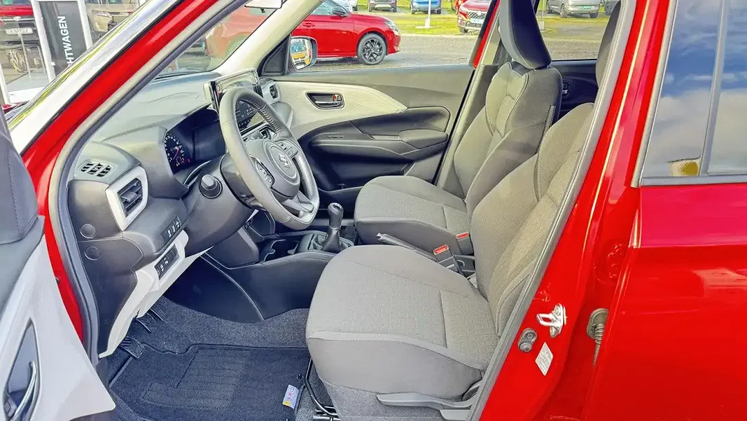 Suzuki Swift - Thumbnail 11