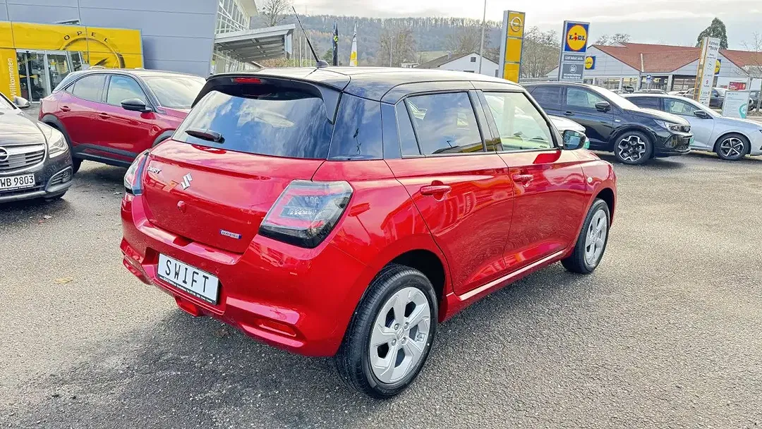 Suzuki Swift - Thumbnail 7