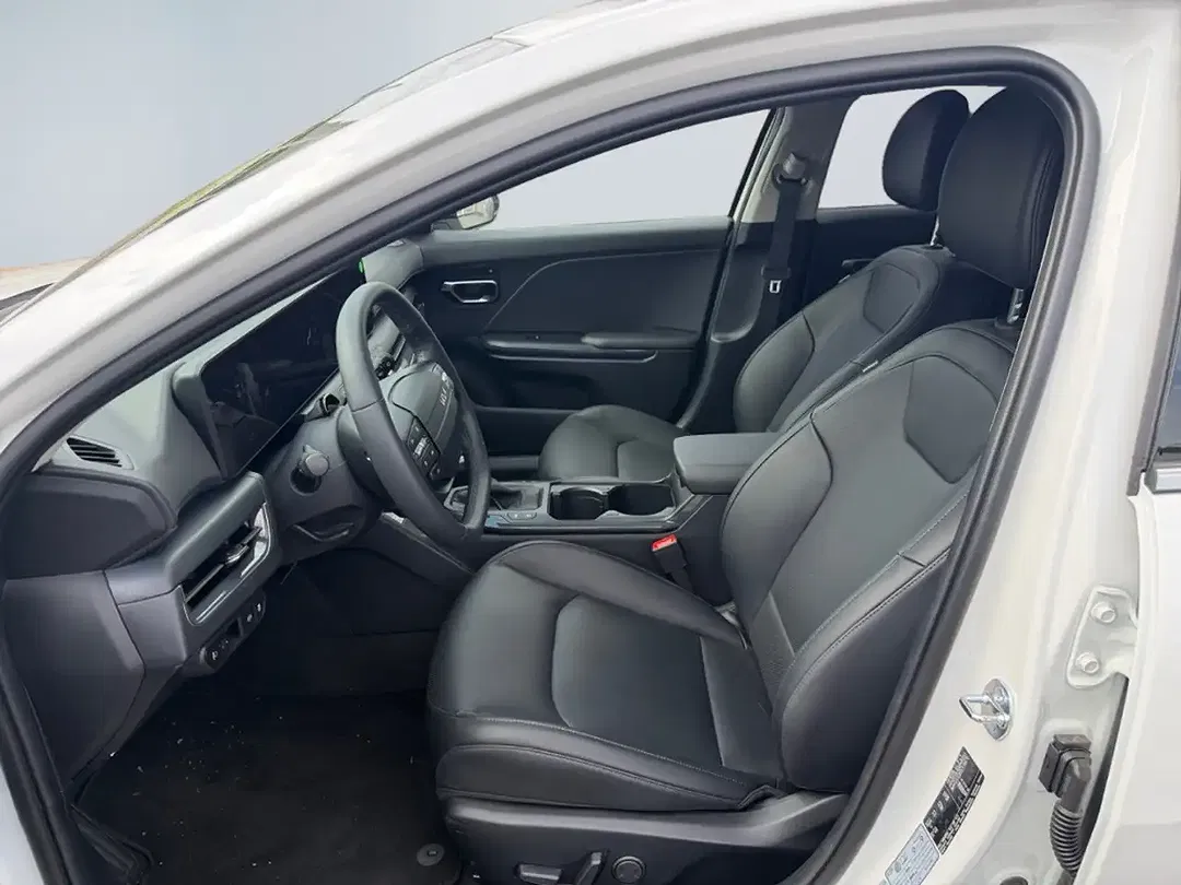 Kia K4 - Thumbnail 9
