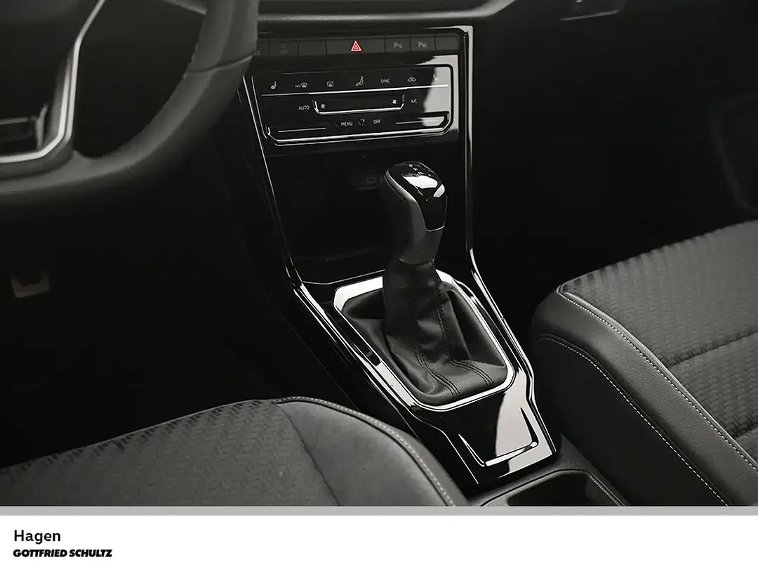 Volkswagen T-Roc - Thumbnail 13